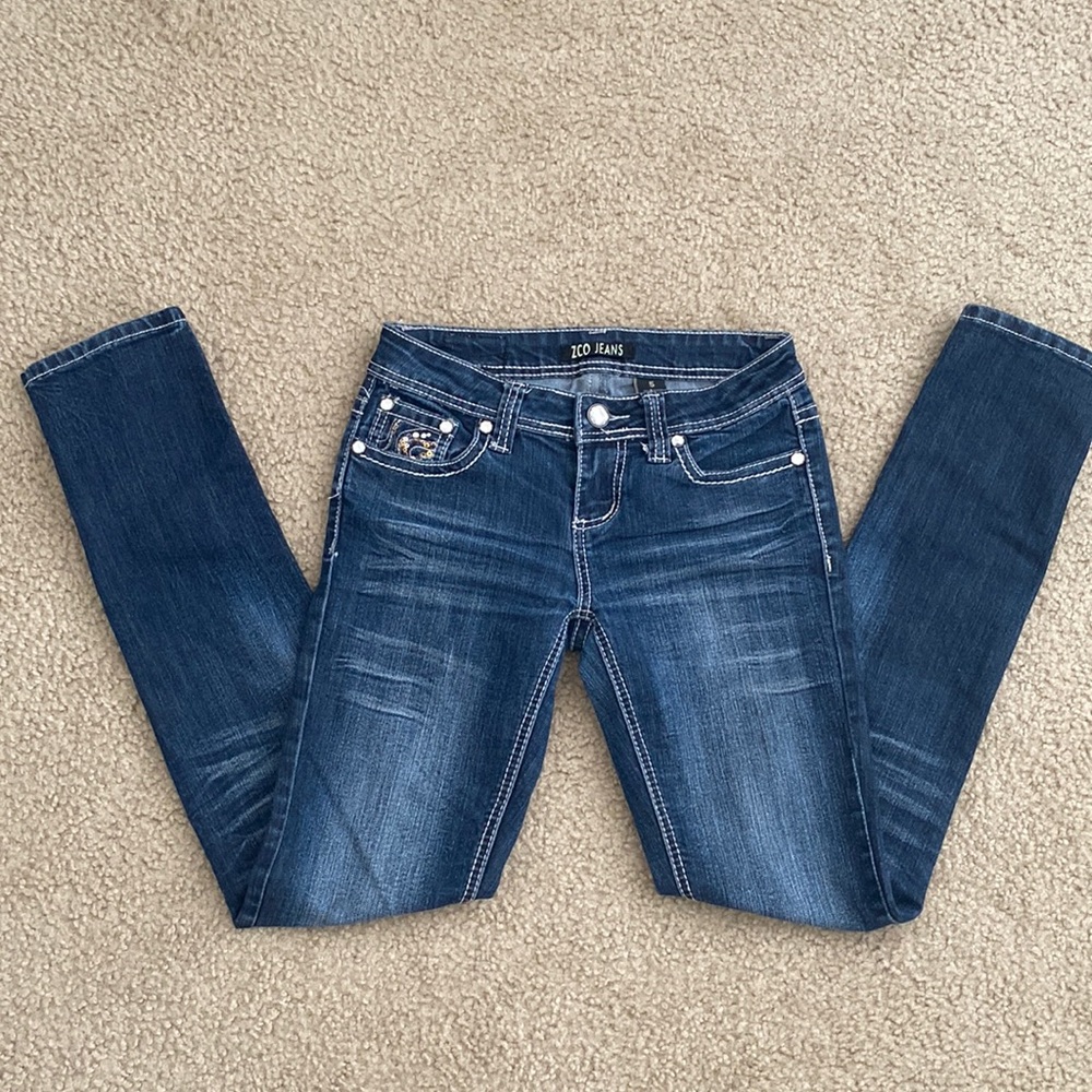 ZCO LOW RISE MID WASH 2000’s JEANS